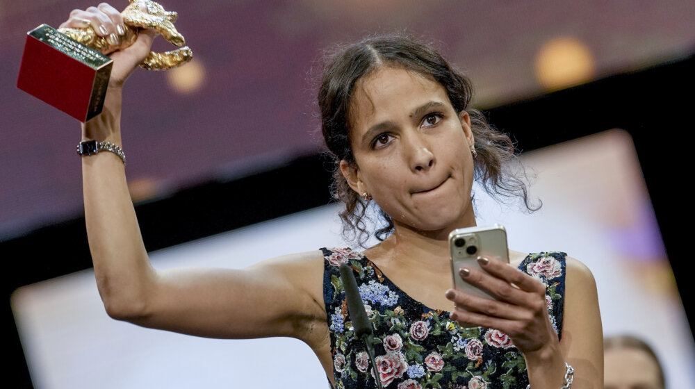 Dokumentarni film o postkolonijalizmu osvojio Zlatnog medveda na festivalu u Berlinu 1