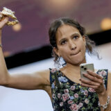 Dokumentarni film o postkolonijalizmu osvojio Zlatnog medveda na festivalu u Berlinu 2