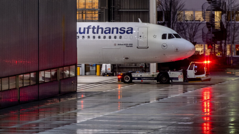 Lufthanza predviđa da će sutra do 90 odsto letova biti otkazano zbog štrajka 1