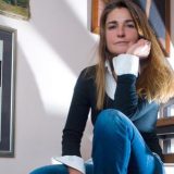 "Nije u prirodi umetnika da se zbog koristi svrstava": Laura Barna povodom svog novog romana "Frau Beta" o slikarki Beti Vukanović 1