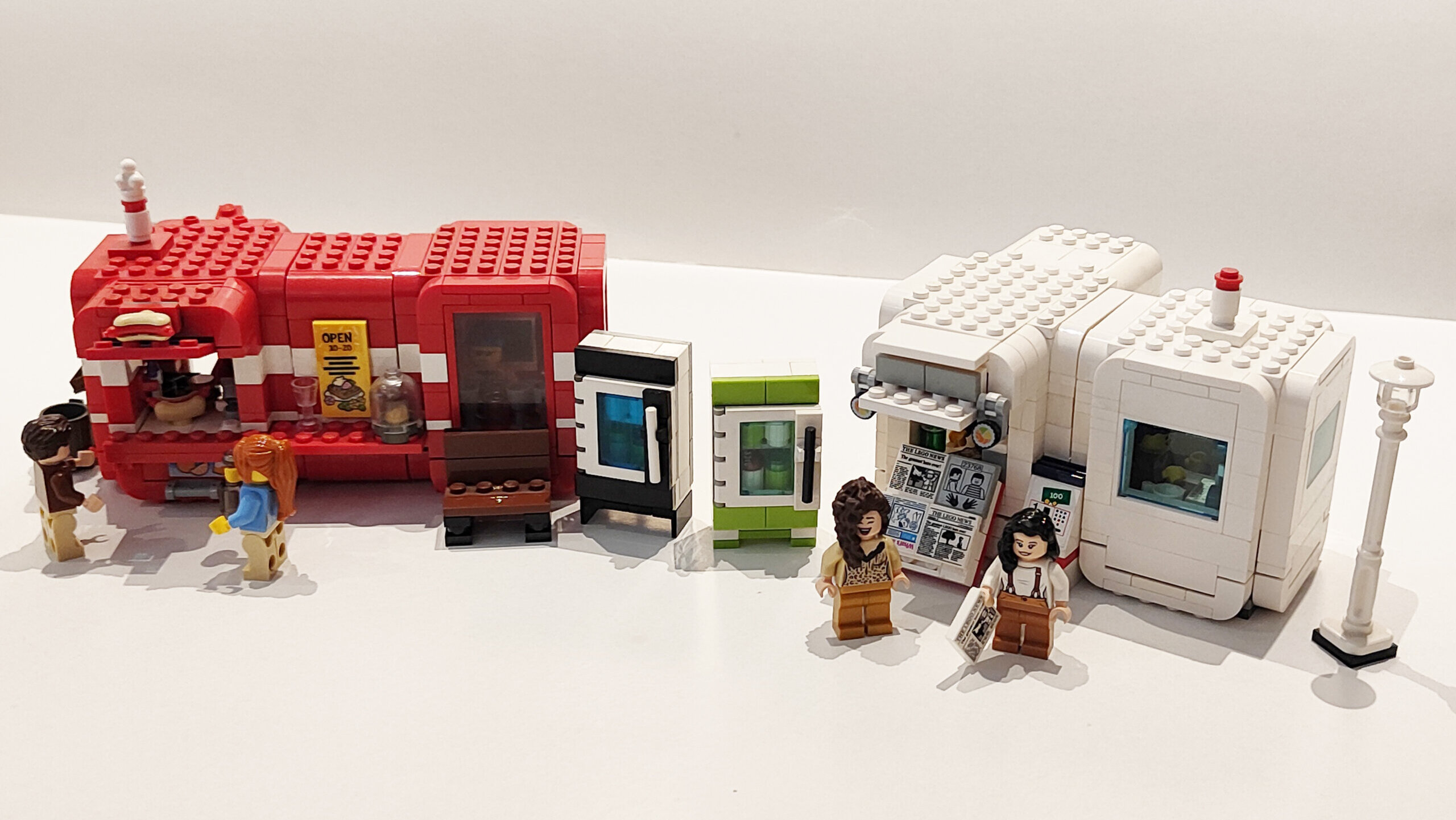Kako je dizajnerski evergrin Kiosk K64 inspirisao 17 umetnika: Od Lego kockica preko, skulptura i dukserica, do veza 2