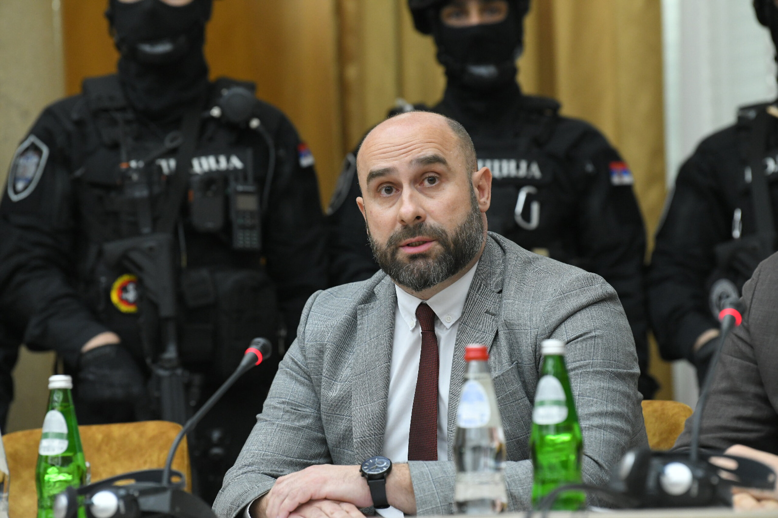 Akcija Vertikala: Šta su predstavnici MUP-a rekli o hapšenjima u Srbiji, Španiji i Grčkoj? 3