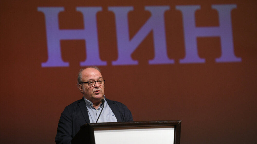 "Da nam sutra bude bar malo bolje nego danas": Šta je napisao novi urednik nedeljnika NIN Aleksandar Timofejev u uvodniku prvog broja? 1