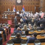 SSP pita obezbeđenje Skupštine: Na osnovu čega ste izdali nalog da se opoziciji zabrani kretanje po sali 8