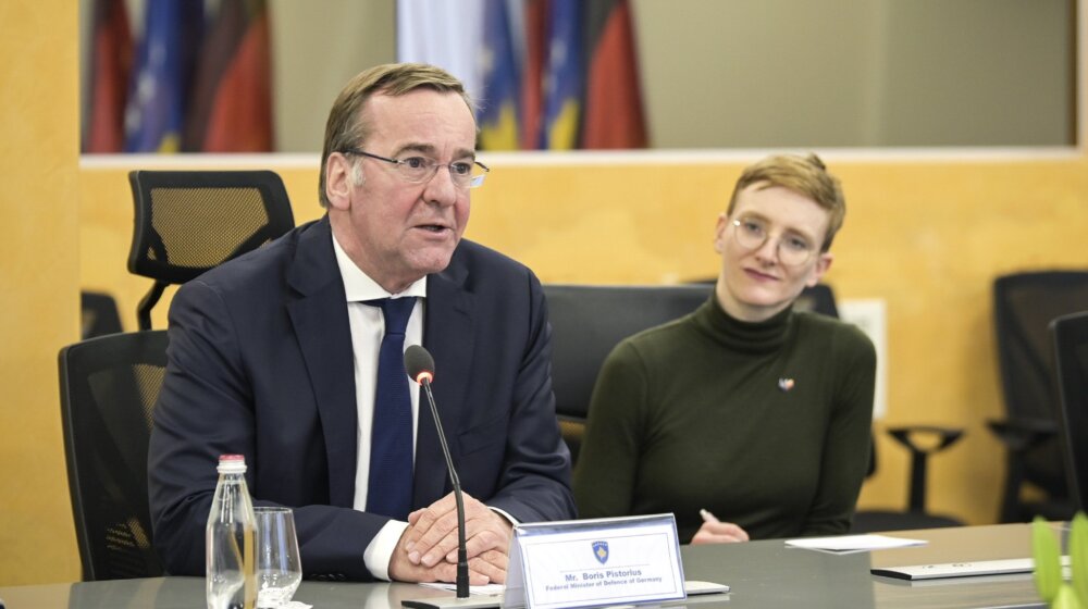 Nemački ministar odbrane Pistorijus danas sa Vučićem, juče boravio na Kosovu 1