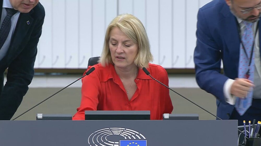 Koliko misija iz Evropske unije dolazi da utvrdi stanje u Srbiji: Objašnjenje urednika EWB 1