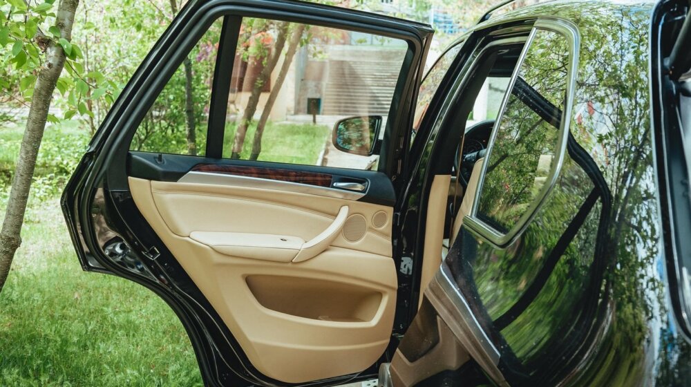 Da li znate čemu služi čep na vratima automobila: Veoma je važan 1