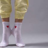 Trik posle kog će vam bele čarape izgledati kao nove 5