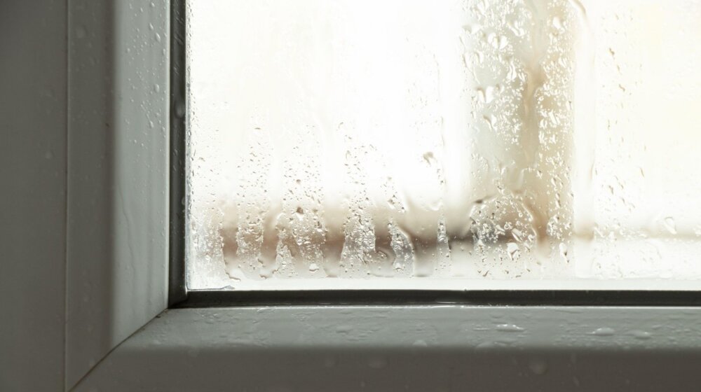 Najjeftiniji trik za rešavanje vlage u stanu: Potrebna su vam samo dva sastojka 1