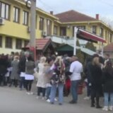 Protest zdravstvenih radnika u Gračanici 1