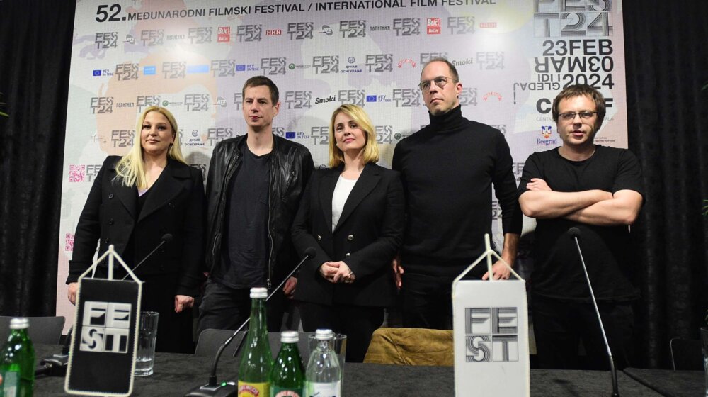 Ljudi saterani na marginu, u ćošak, mogu da pronađu izgubljenu snagu i da se pobune: Na Festu večeras premijera filma "Radnička klasa ide u pakao" 1