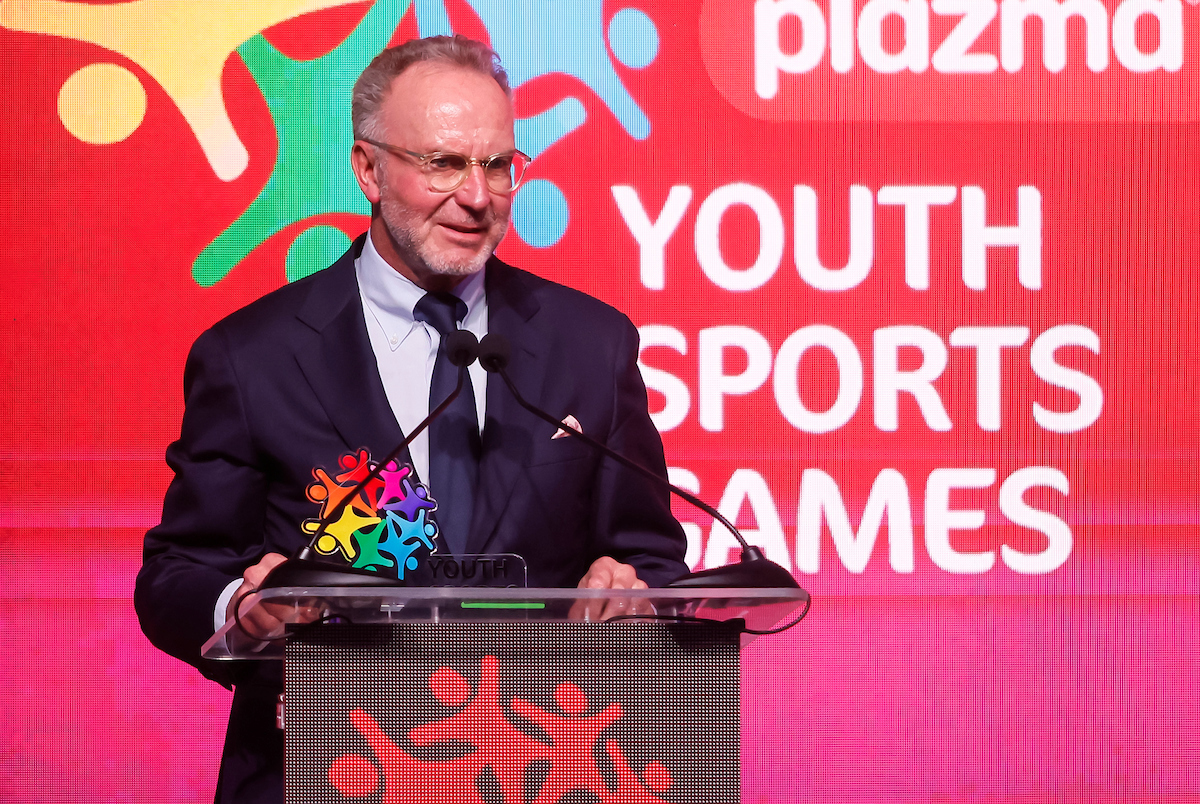 Vučić sipao svoja fudbalska sećanja brzinom munje: Koja je jedina greška u njegovom vrsnom pamćenju o dve Zvezdine utakmice? 2