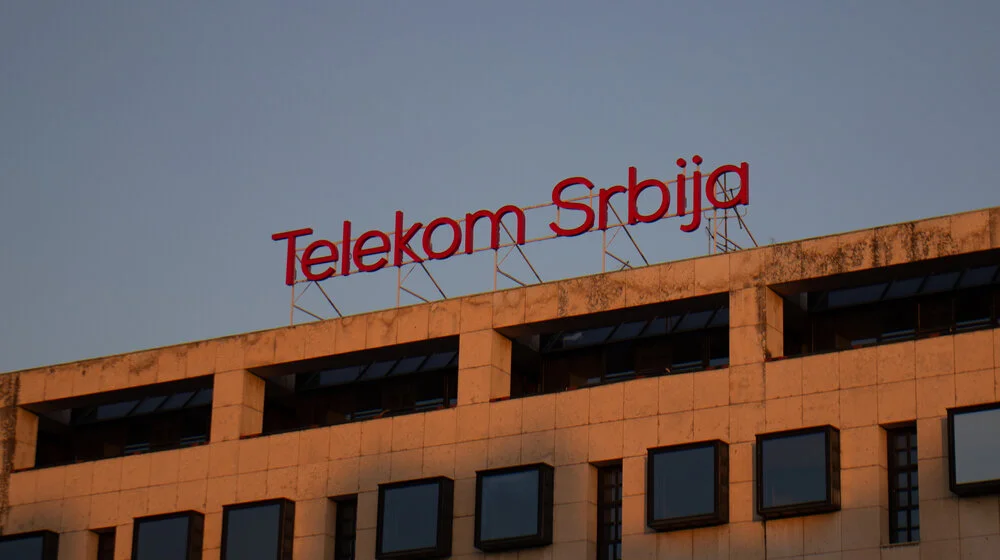 Telekom Srbija tužio Poresku upravu za dug od 100 evra, a Ministarstvo odbrane zbog još manje novca 14