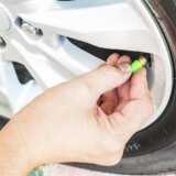 zelene kapice na ventilima guma