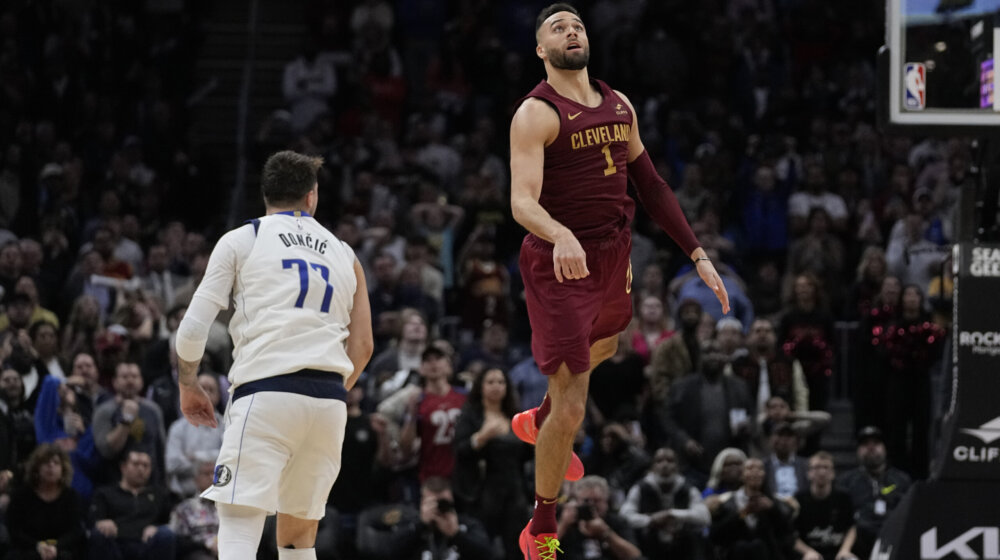 Nešto kao Kecman: Trojka s druge najveće udaljenosti u istoriji NBA (VIDEO) 1