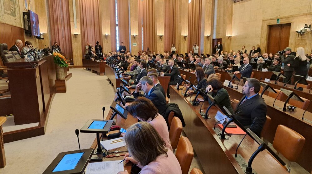 U iščekivanju raspleta "beogradskog scenarija": Ko ima najviše šanse da se nađe na čelu Vlade i Skupštine Vojvodine? 1