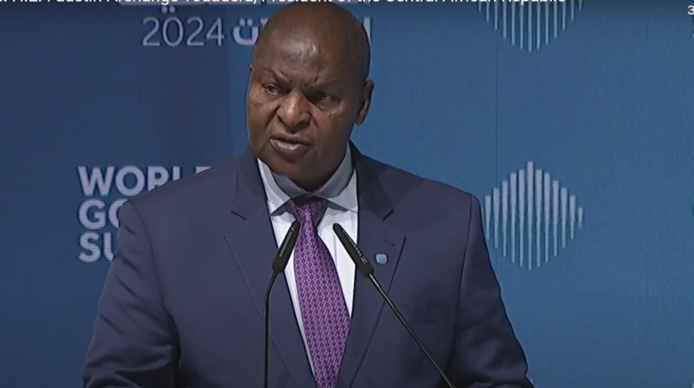 Ko je predsednik CAR Fosten Arkanž Tuadera? 1