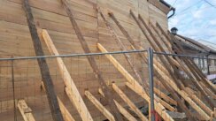 "Ne otvaramo prozore već godinu dana": Almaški kraj u jeku obnove, stanare muči prašina i blato (FOTO) 12