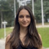 Nema razloga za povlačenjem pred naprednjacima: Da li će Nastasja Baković, najmlađa poslanica SPN pomagati u predsedavanju konstitutivnom sednicom Skupštine Srbije? 8