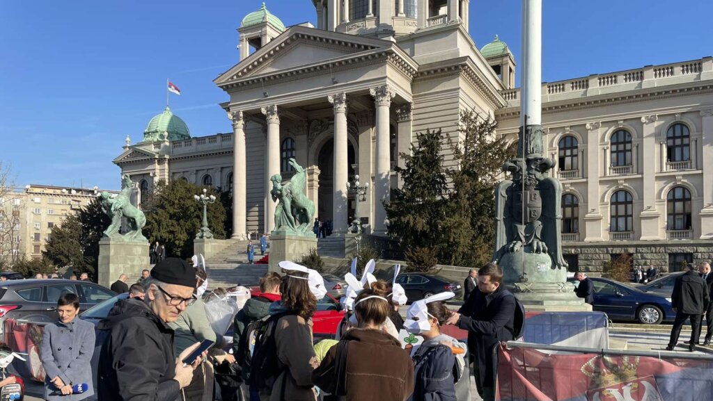 Kako je prvi dan nove Skupštine izgledao kroz objektive fotoaparata (FOTO) 14