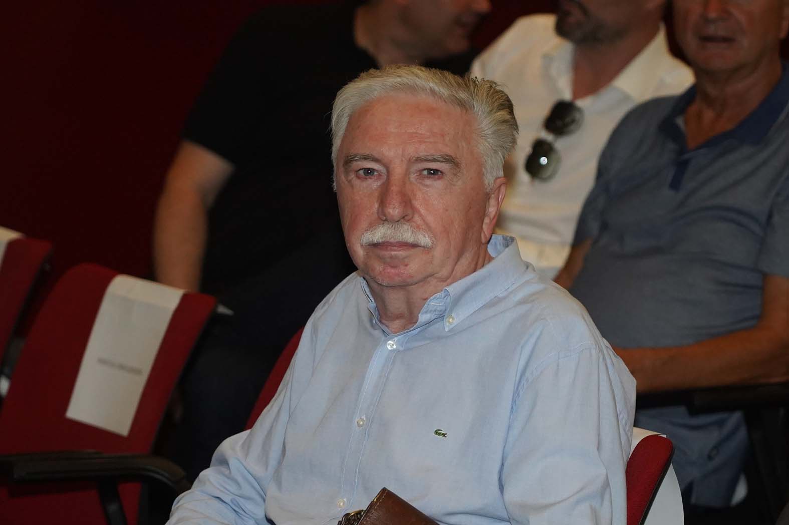 Ko su bili i gde su danas predstavnici srpske delegacije koja je u februaru 1999. išla na pregovore u Rambuje? 2