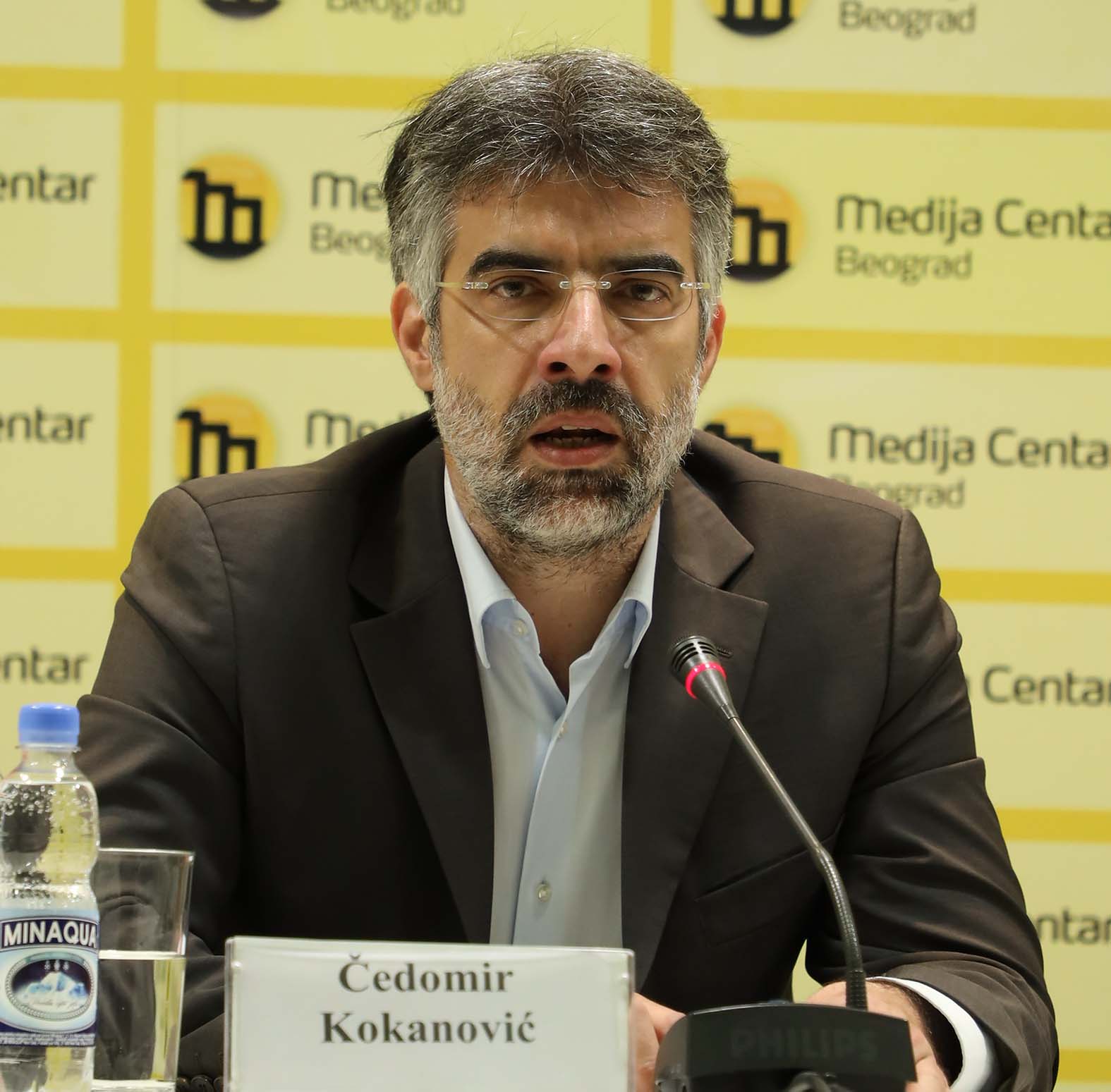 "Uznemireni smo činjenicom da postoji mogućnost da neko ugasi i ono malo slobodnih medija": O krivičnoj prijavi protiv Vučića i Lučića 2