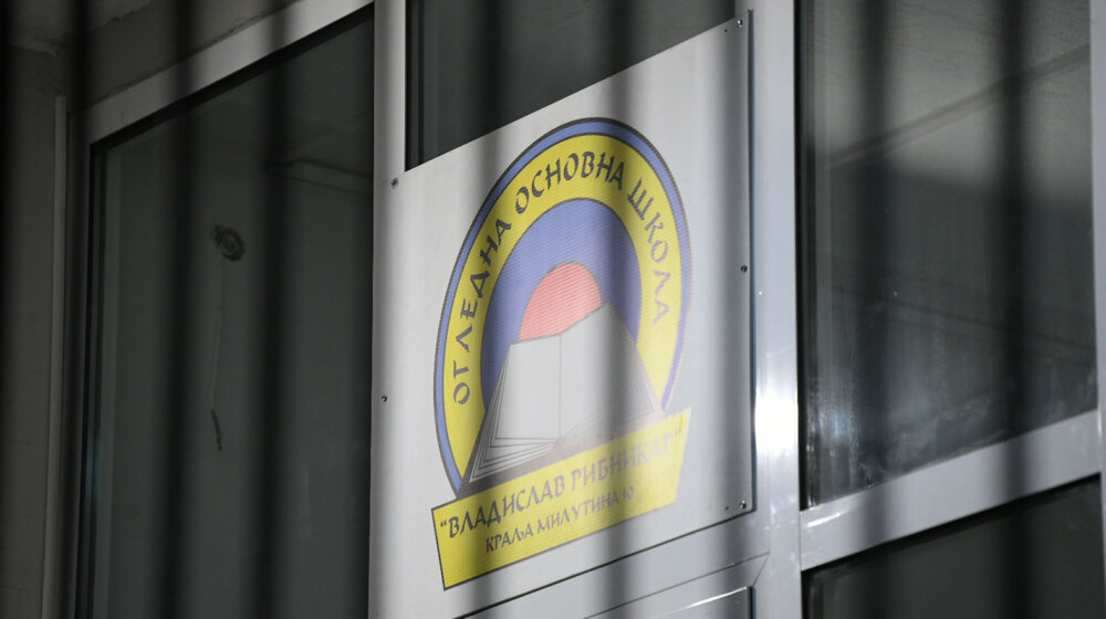 Staje i "Ribnikar": Većina nastavnika odlučila da do kraja nedelje obustavi rad 1