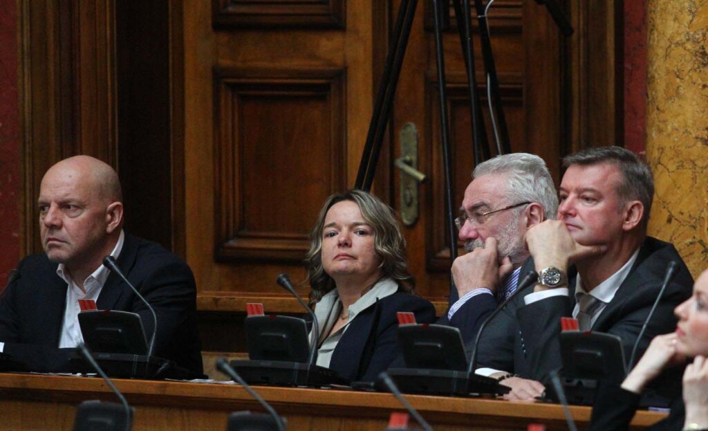 (FOTO/VIDEO) Kako izgleda sednica na kojoj se bira Brnabić: Predsedava i Marko Milošević 4