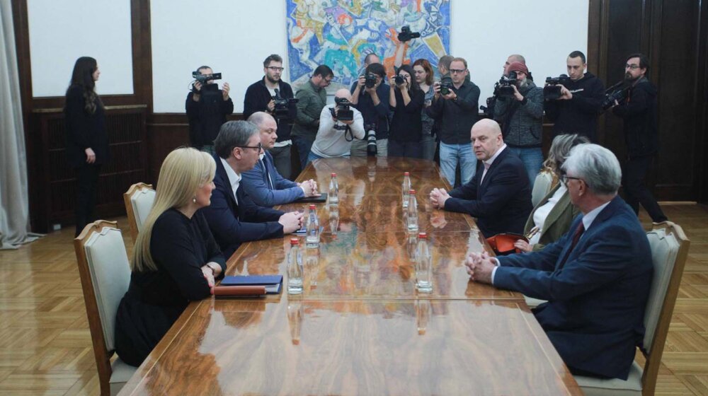 Predstavnici MI - Glas iz naroda stigli na konsultacije kod Vučića, Nestorović nije tu 1