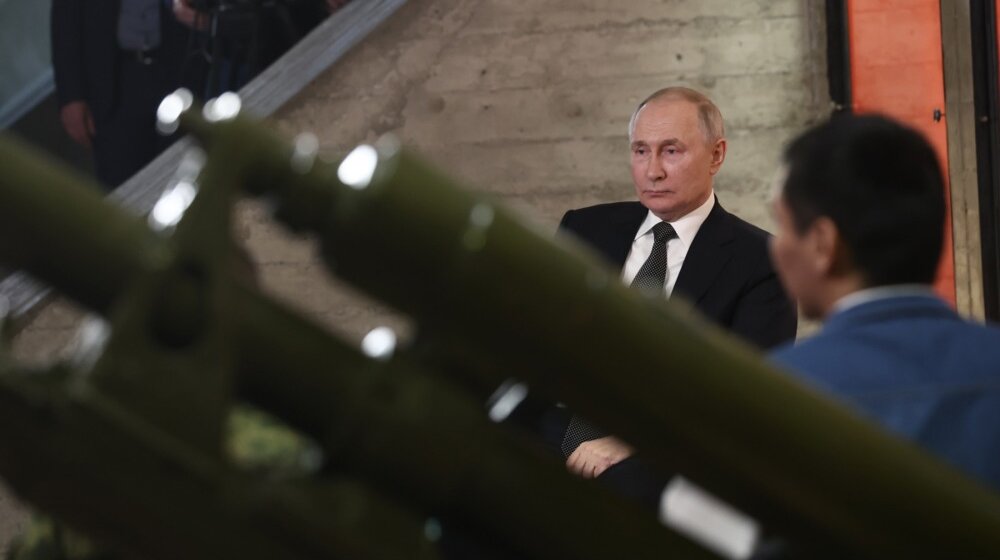 Šta je "Čeget" koji sve vreme nosi Putin i koliko nuklearnog oružja ima Rusija? 1