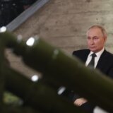Šta je "Čeget" koji sve vreme nosi Putin i koliko nuklearnog oružja ima Rusija? 6