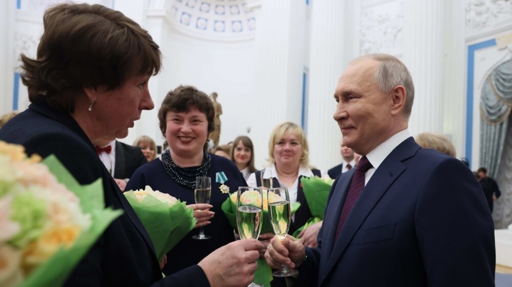 "Hvala ti, Putine, trudnoća je najbolji poklon": Dan žena u Rusiji 1