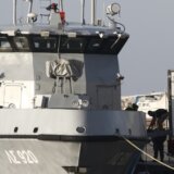 Grčke vlasti spasle 100 migranata s pokvarenog broda krijumčara 9