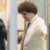 "Prevarant koji se predstavljao kao dobar momak u korist kripto industrije": Sem Benkmen Frid osuđen na 25 godina zatvora 5