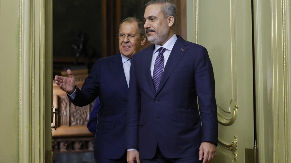"Erdogan nastoji da oživi mirovne pregovore Rusije i Ukrajine": Sergej Lavrov stigao u Tursku 1