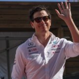 Volf: Daćemo Verstapenu vremena da razmisli da li želi da pređe u Mercedes 2