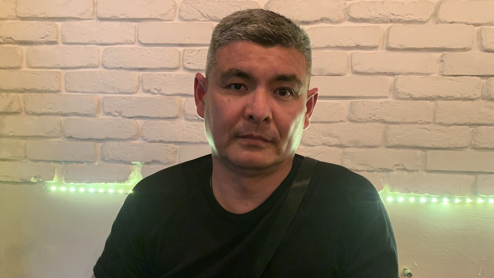 Pravoslavni Kazahstanac u Beogradu prvi azilant sa srpskim izbegličkim pasošem 1 Bogdan