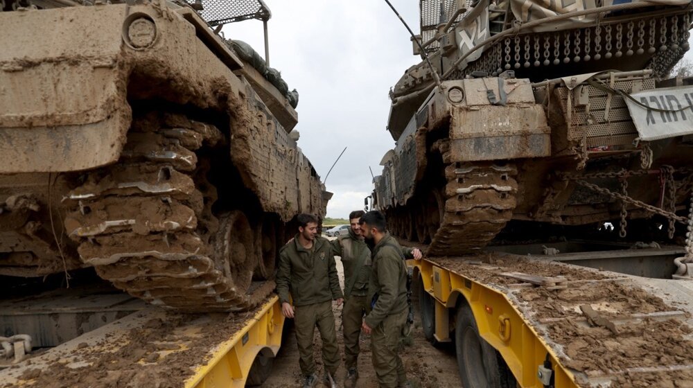 Više od 200 poslanika parlamenata 12 država: Zabraniti prodaju oružja Izraelu 1