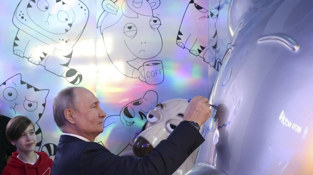 "Realnost je da Putin vodi nemoralan život, ne poznaje Juliju Navaljnu dobro": Ruski opozicionar Ilja Jašin iz zatvora 1