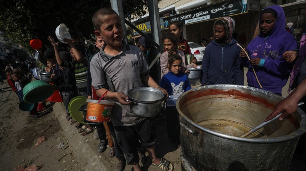 Zastoj kamiona i glad: Zašto u Gazu ne stiže pomoć? 1
