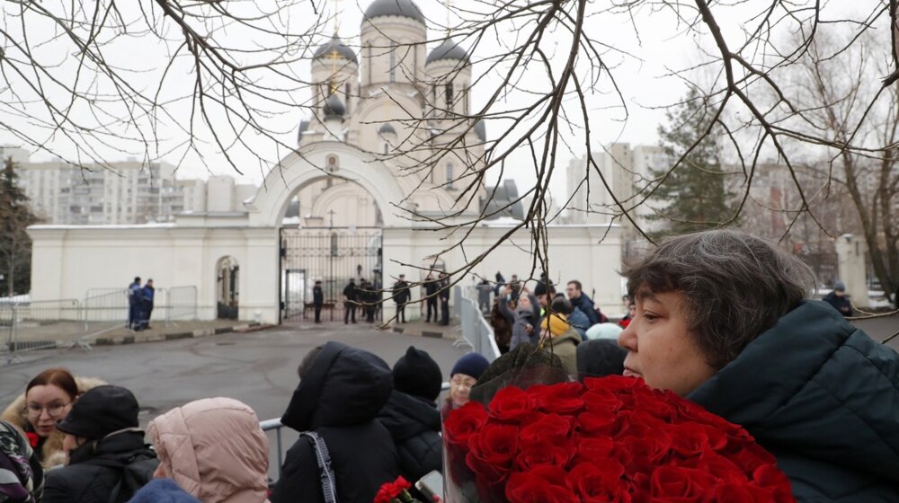 Danas sahrana Alekseja Navaljnog: Vlasti postavile kamere a pripremljene i metalne ograde 11