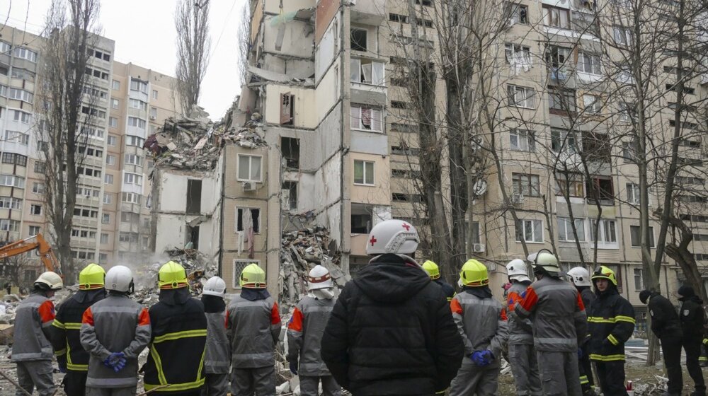U Odesi dronom pogođena stambena zgrada, dve osobe ubijene 1