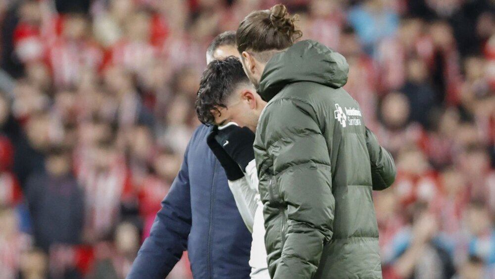 Krici i jauci i u Torinu i na San Mamesu: Ilić, De Jong i Pedri odvojeni od terena nekoliko nedelja (FOTO) 3 Krici i jauci i u Torinu i na San Mamesu: Ilić, De Jong i Pedri odvojeni od terena nekoliko nedelja (FOTO) 3