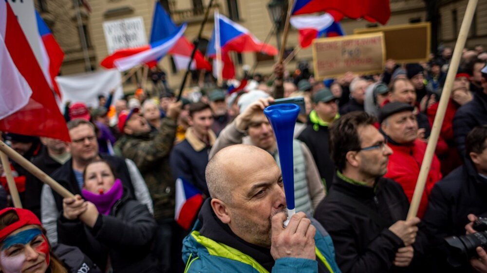 Desetine hiljada poljoprivrednika na traktorima: Blokada puteva u Poljskoj i Češkoj 1