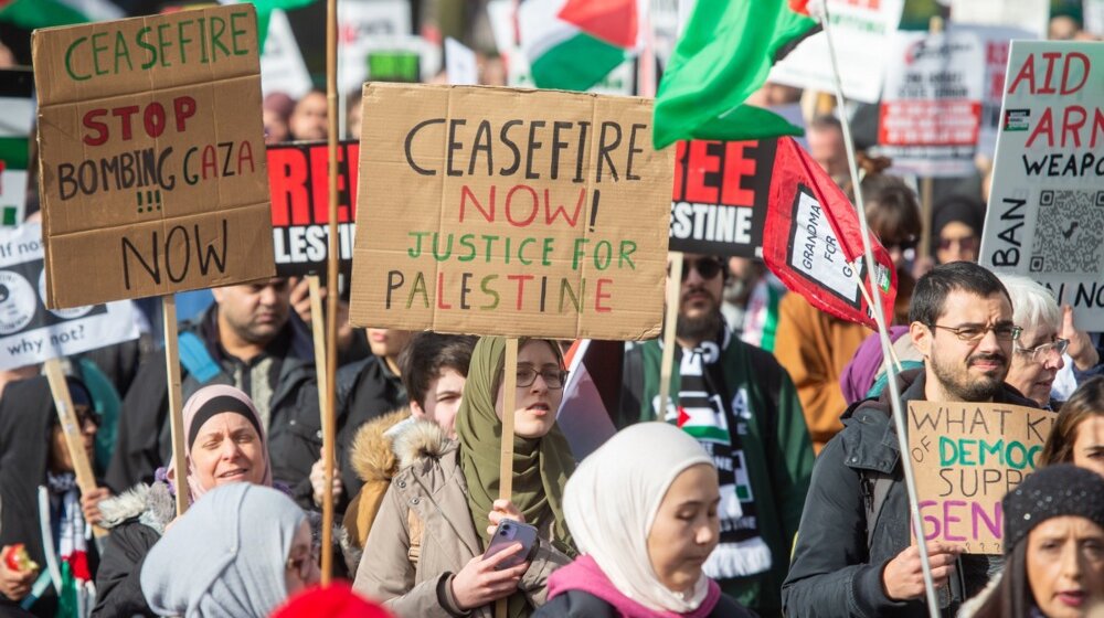 Marš desetina hiljada ljudi u Londonu, traže hitan prekid vatre u Gazi 1