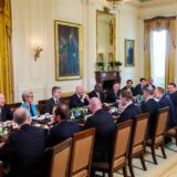 Bajden liderima Poljske: Rusija se neće zaustaviti na Ukrajini 13