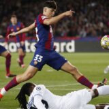 Pau Kubarsi debituje za seniorsku reprezentaciju Španije? 10