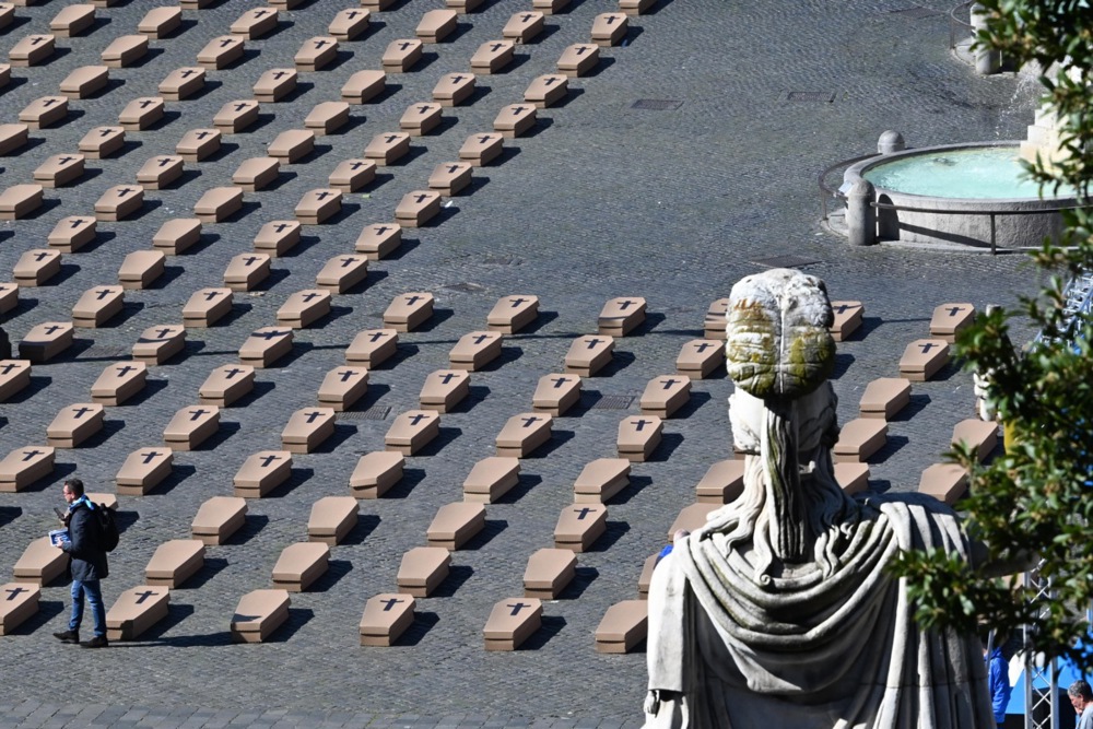 Hiljadu mrtvačkih kovčega u Rimu kao podsetnik na pogibije na radnom mestu 2