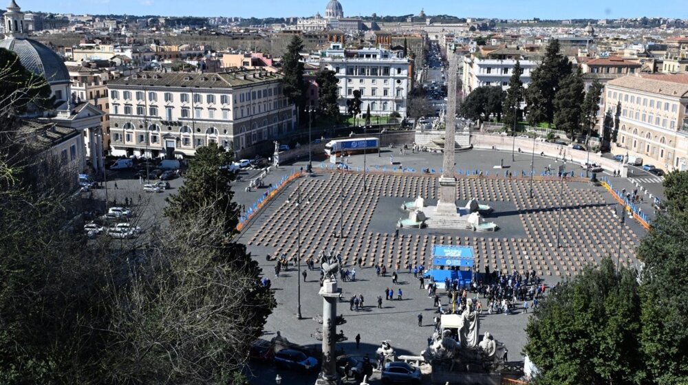Hiljadu mrtvačkih kovčega u Rimu kao podsetnik na pogibije na radnom mestu 1