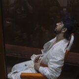 Šta prikazuju slike iz sudnice osumnjičenih za napad u Moskvi? 10